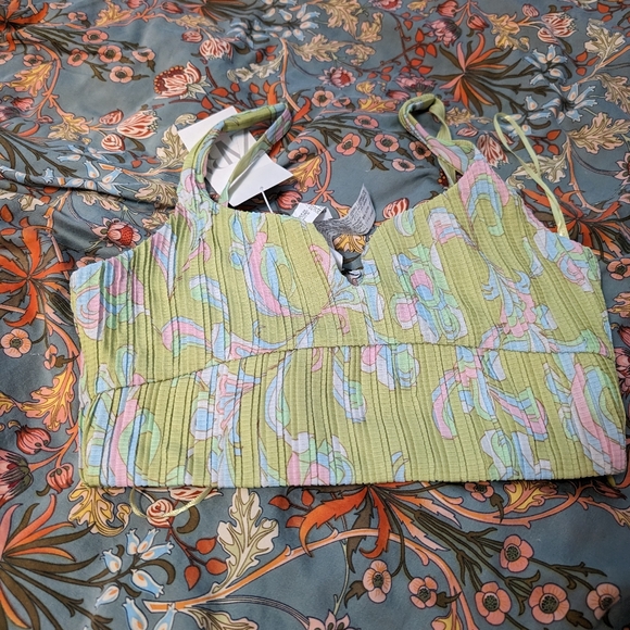 Zara Green Floral Crop Top - Picture 3 of 3